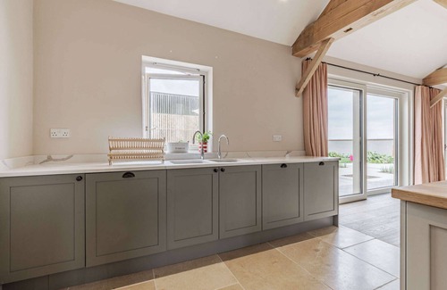 Little Coxwell House | Large dog friendly holiday home with a hot tub in the Cotswolds - The Oat Barn
