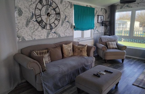 Great Houghton Other | Large double sized lodge ideal for furry friends to stay