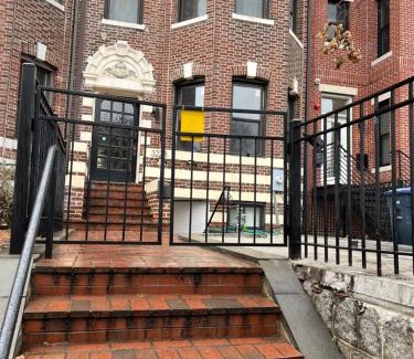 Columbia Heights Apartment | Large DUPLEX Apt 2Bdrm 1Den-Metro