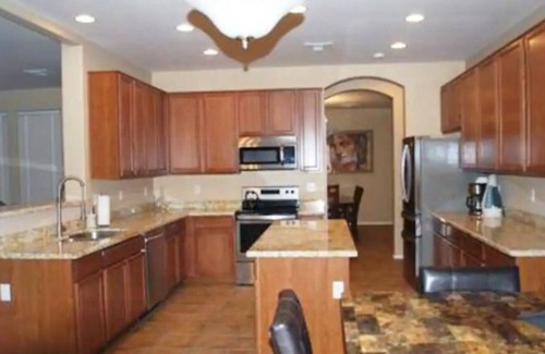 Phoenix House | Large extended stay 5 bedroom home, North Phoenix