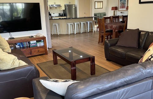 Maloneys Beach House | Large fam home, ideal for entertaining, & pets, close to beach, parks and nature