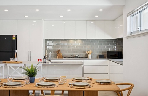 East Victoria Park House | Large Family Home | Albany Hwy | Close To City