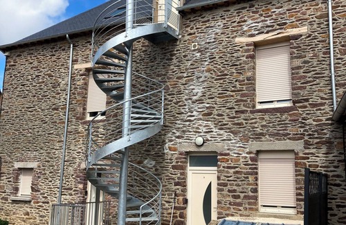 Saint-Malon-sur-Mel Apartment | Large family apartment Les Druides