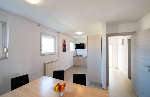 Valdebek Apartment | Large family apartment with private pool