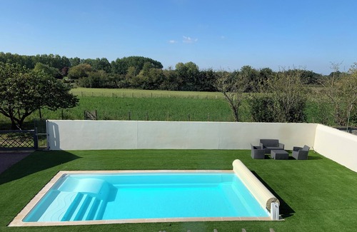 Saint-Cyr-la-Lande Villa | Large family home with swimming pool