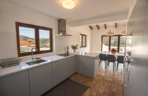 Bordeira House | Large family holiday house in Bordeira