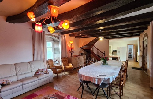 Lanmerin Cottage | Large family home (15 people or less), nature and beaches 10 km away