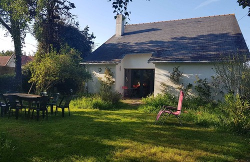 Quimiac House | Large family home, between beaches and marshes.
