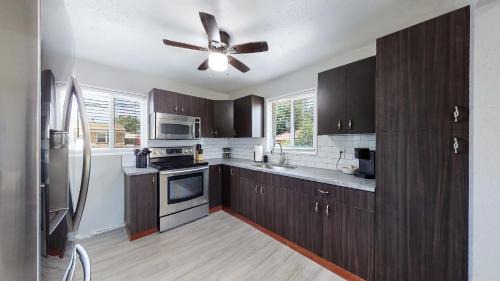 Twin Lakes House | Large family home near Hidden Lake