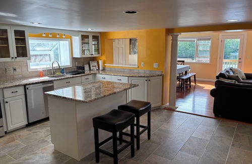 West Milford House | Large Family House On The Lake