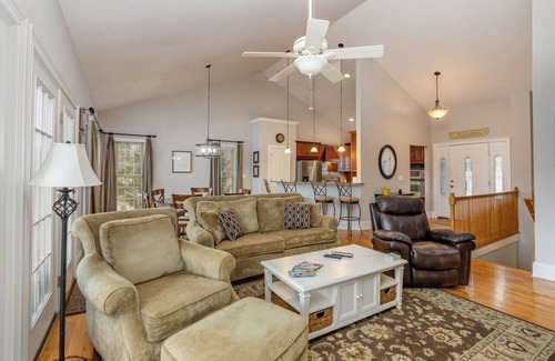 Lake Norman of Catawba House | Large Family Lake House