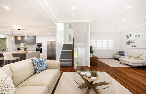 Taringa House | Large Family Pool Home in Taringa|Pets|6km to CBD