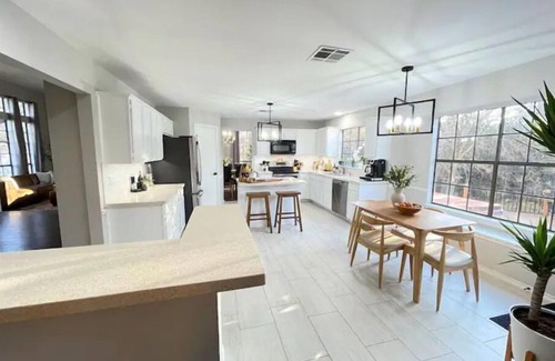 North Buttercup Creek House | Large Family Private Home - HOT TUB, Pool, Pool Table, game room, dog friendly!