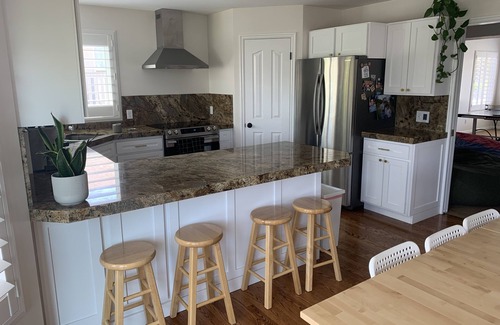 Taylorsville House | Large Family Sized Home Close to everything