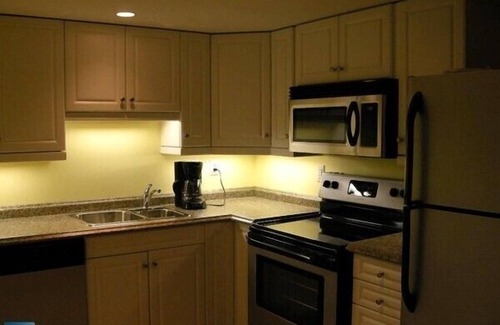 Grand Bend Cottage | Large Family sized Cottage w/heated Pool, Firepit, huge yards, parking, A/C