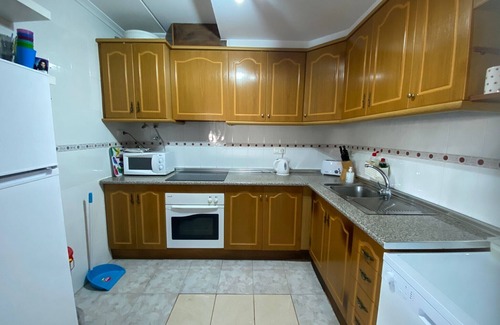 Los Alcazares Villa | Large family villa, close to the beach, with private pool, air con and wifi