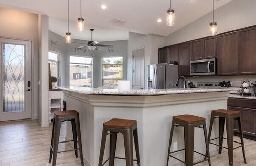 Lake Havasu City House | Large Flat Driveway 3/2, Quiet Street , Pool Heater/Chiller optional