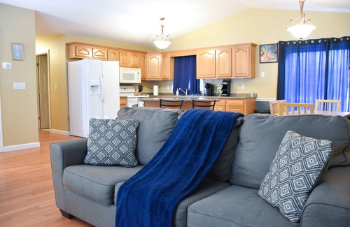 Berlin House | Large four bedroom, two bathroom house. ATV from front door!