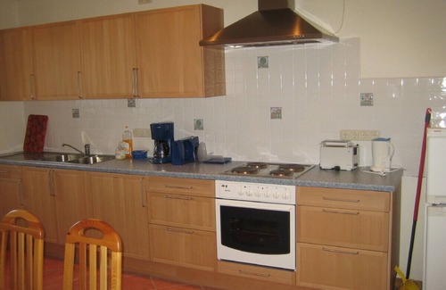 Udersdorf Apartment | Large, friendly apartment with garden
