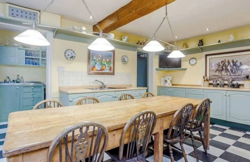 Murthly House | Large country house perfect for family or friends.