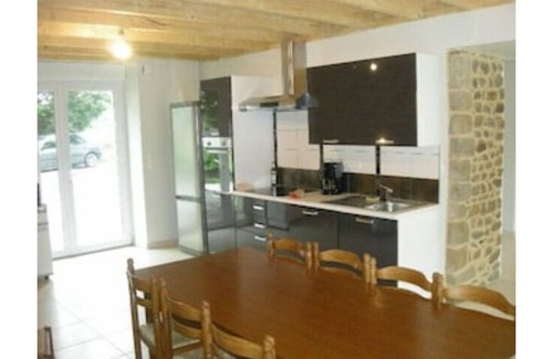 Saint-Broladre House | Large Gite 16/20 people, Le Noisetier
