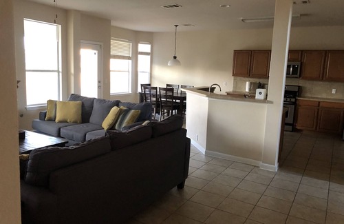 Round Rock House | Large & Gorgeous Home Close to Everything! 7 Beds Great quiet Area