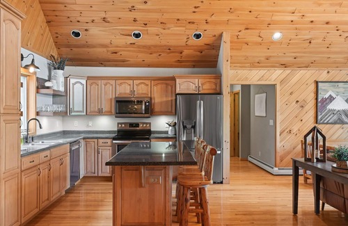 Prattsville House | Large Group Catskills Mountain Retreat near Hunter and Windham Mountains