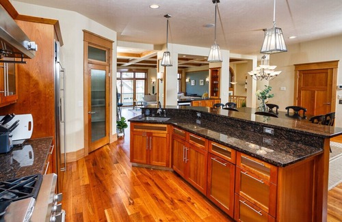 Fish Creek House | Large Group Luxury condo in the heart of Fish Creek