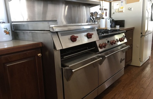 Big Bay House | LARGE GROUP perfect for Family reunion, weddings, or just large families!