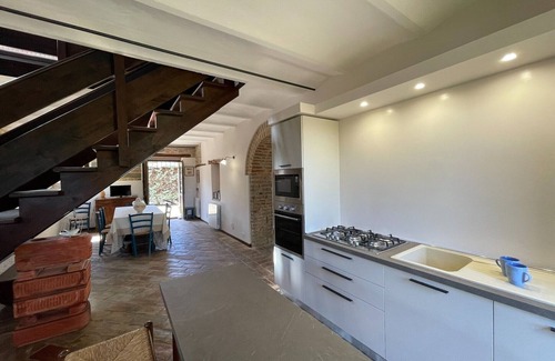 Amandola House | Large Group Retreat with Pool