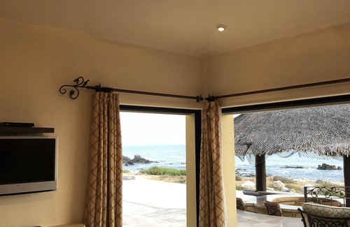 Los Cabos Villa | Large Groups, Retreats, Weddings, Close to Everything.