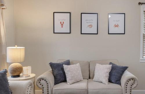 New Iberia House | Large Groups Welcome - 2 Homes Next Door