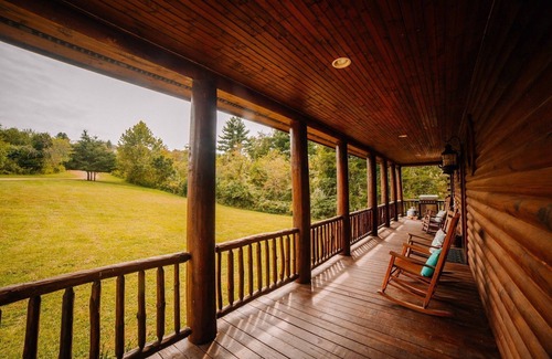 Allisonia House | Large Groups Welcome! River and Trail Access 4BS14 - River Trail Lodge