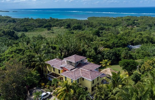 Palmetto Bay Villa | Large Hill Top Villa with Stunning Sea Views