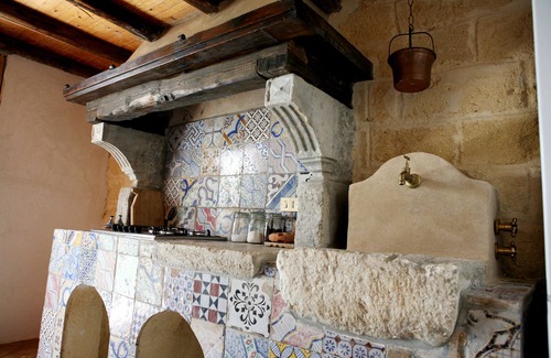 Marsala Villa | LARGE HISTORICAL VILLA BETWEEN THE SEA COAST AND THE VINEYARDS - Wi-Fi