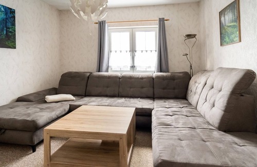 Neustadt am Rennsteig House | Large holiday home with terrace and garden in Neustadt am Rennsteig