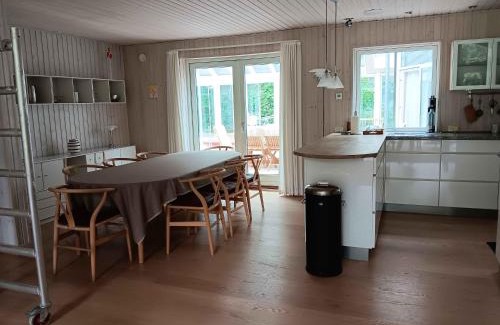 Tikob House | Large Holiday Home Close To Nature