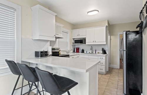 Walkerville House | Large Home in Walkerville with Everything you need including a Hot Tub!
