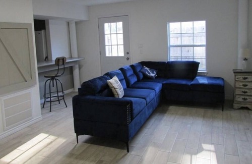 Pointblank House | Large home near Lake Livingston, 2 kitchens!