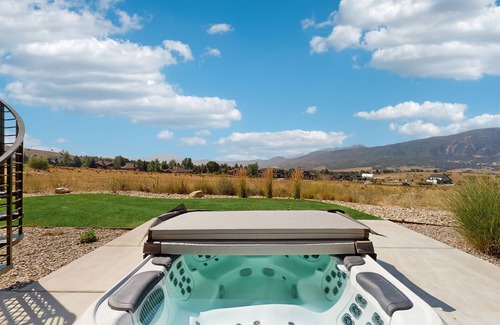 Wolf Creek House | Large home near Powder Mountain - private hot tub, amazing views, fireplaces