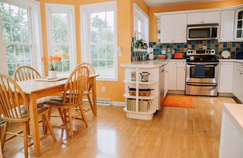Boalsburg House | Large Home-Sleeps 10-14 & Just 4 miles to PSU