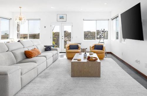 Morro Hills House | Large Home With Sauna