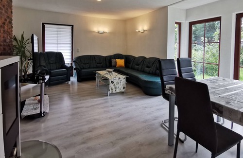 Neuenhagen bei Berlin House | Large house with 5 bedrooms, large garden, S-Bahn connection to Berlin