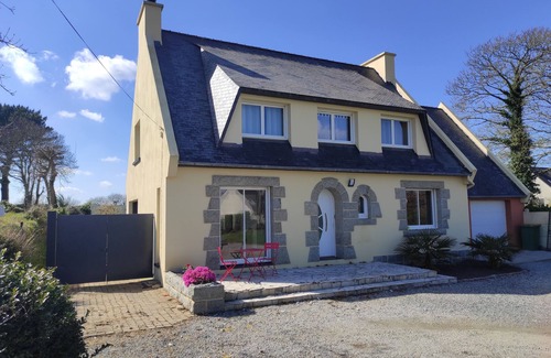 Bourg-Blanc House | Large house 130m2 in the countryside and near the sea
