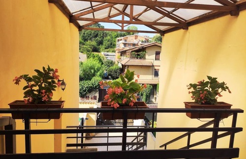 Zona XXXIII Acilia Sud House | Large house 3 floors. City 'n sea.