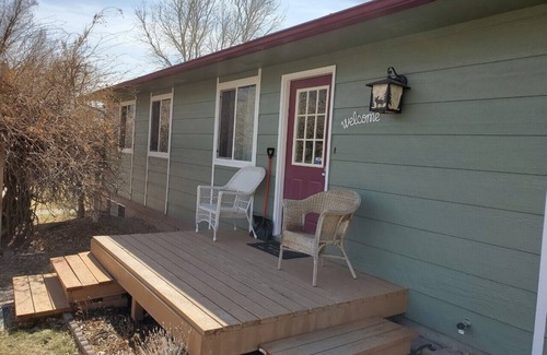 Palisade House | Large House alongside the River w/Beautiful Views & well-appointed interior.