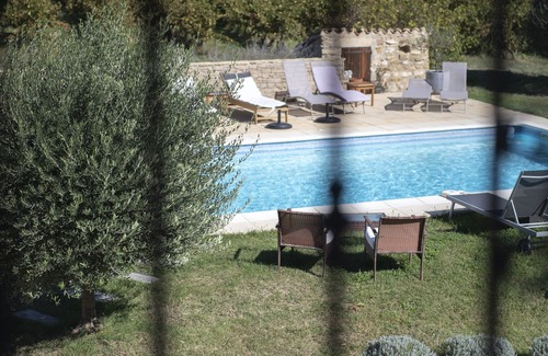Puyvert House | Large house at the foot of the Luberon next to Lourmarin with swimming pool