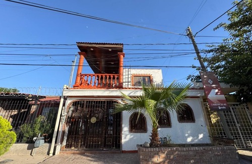 Juarez Municipality House | LARGE HOUSE CONSULATE AREA