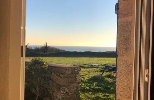 Esquibien House | Large house, facing south, facing the ocean between Audierne and Pointe du raz