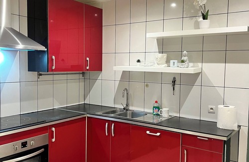 Sarcelles House | Large house ideal for groups and large families 15km from Paris